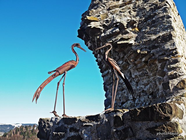 Schneeschuh-Wanderung mit Regionauten: Roland Mayr und Manuela Majer bei der Burgruine Reinsberg. | Foto: Manuela Majer