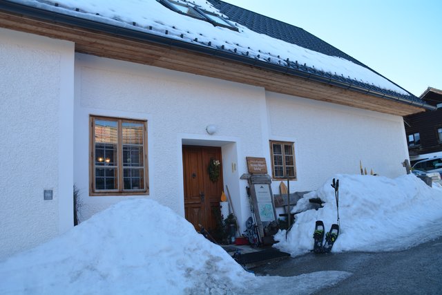 Schneeschuh-Wanderung mit Regionauten: Zum Abschluss wurde bei der Raststation am Hochschlag eine längere Pause eingelegt. | Foto: Roland Mayr