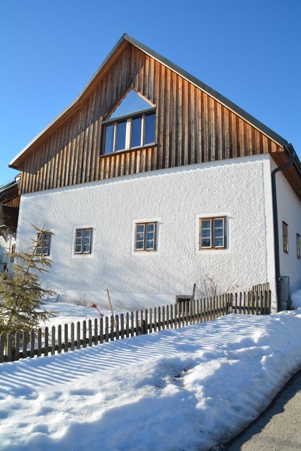 Schneeschuh-Wanderung mit Regionauten: Zum Abschluss wurde bei der Raststation am Hochschlag eine längere Pause eingelegt. | Foto: Roland Mayr