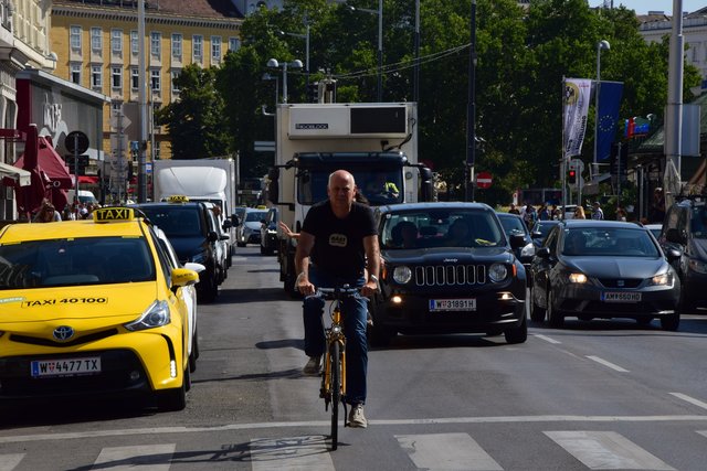 Christoph Chorherr war drei Jahrzehnte bei den Grünen und wird jetzt Bio-Bäcker am Nordbahnhof.