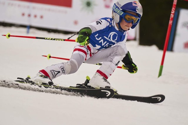 So sehen Sieger aus - Paolo Eberhard in Aktion beim KidsCup auf der Teichalm.