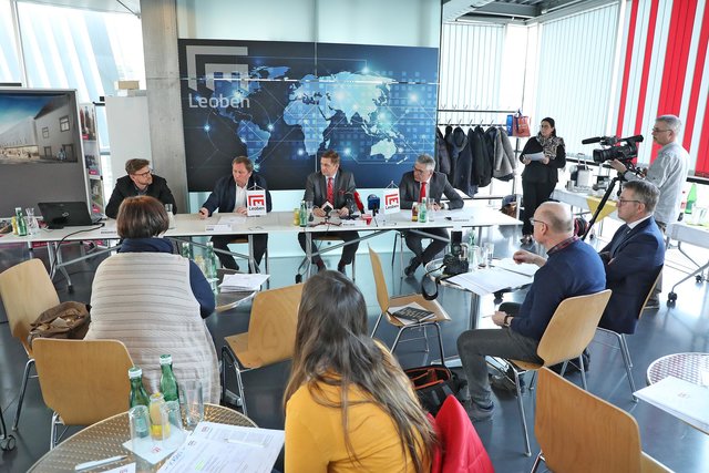 Pressegespräch im Museumsturm Leoben. | Foto: Freisinger
