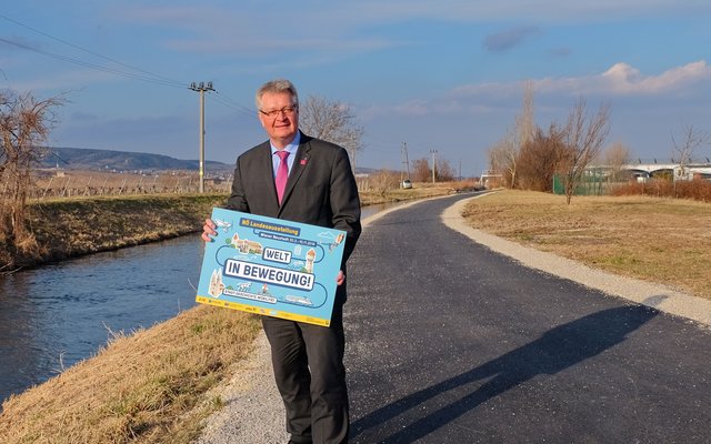 LAbg. Christoph Kainz ist es gelungen, den Thermenradweg entlang des Wiener Neustädter Kanals als Achse zur Niederösterreichischen Landesausstellung in Wiener Neustadt zu integrieren.  | Foto: Wienerwald Tourismus GmbH