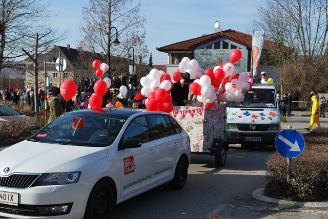 Live dabei beim Faschingsumzug 2017. | Foto: BRS