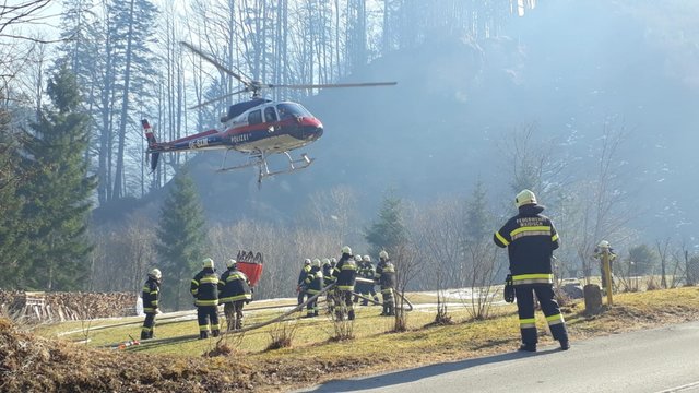 Bei einem Waldbrand in Waidisch kam sogar der Polizeihubschrauber zum Einsatz | Foto: BFKDO Klagenfurt Land