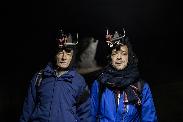 Im Dunkeln: Rudi Widerhofer und Martin Brachvogel (v. l.) | Foto: Nikola Milatovic
