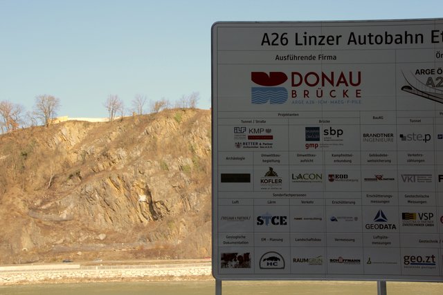 Auch auf der Nordseite oberhalb der Urfahrwänd ist die Baustelle bereits gut sichtbar.