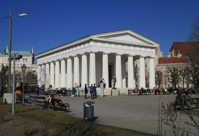 im Volksgarten
