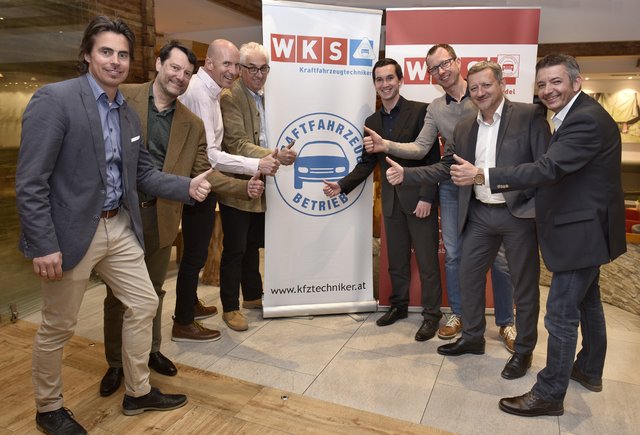 Walter Aigner (Innungsmeister-Stv. Salzburger Kfz-Techniker), Wolfgang Hiegelsperger (Wirtschaftskammer Salzburg), Wolfgang Gell (Autohaus Schmidt/Tamsweg), Herbert Neuhauser (Innungsmeister Salzburger Kfz-Techniker), David Jochimstal (Wirtschaftskammer Salzburg), Fritz Köchl (Autohaus Köchl/Ramingstein), Josef Nußbaumer (Obmann Salzburger Landesgremium Fahrzeughandel) und Gregor Steinkellner (Garanta Versicherung). | Foto: Roland Holitzky