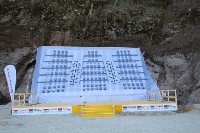 Der erste "symbolische" Anker der Westringbrücke wurde am Donnerstag enthüllt.