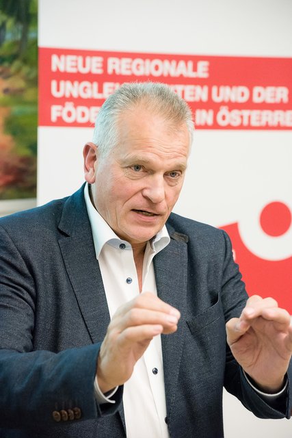 Gottfried Kneifel, Geschäftsführer der Initiative Wirtschaftsstandort OÖ, warnt vor einer Zweiteilung Österreichs. | Foto: IWS/Laresser