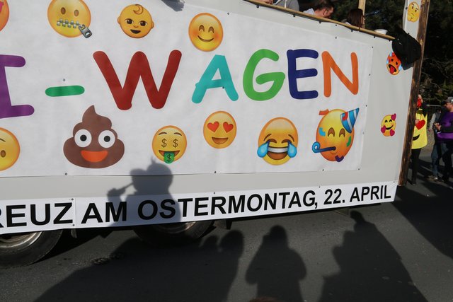 Blochzug in Heiligenkreuz am Ostermontag