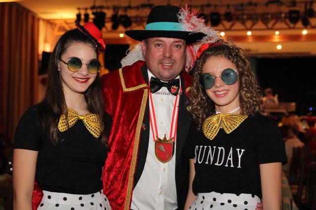 Prinz Stefan Münzer mit Sophie und Maria