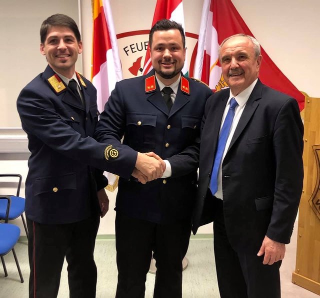 Rahman Ikanovic, Benjamin Hanschitz und Bürgermeister Valentin Blaschitz | Foto: FF Völkermarkt