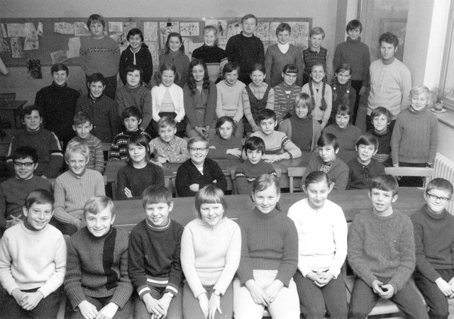 Die Klasse von 1960 der VS St. Andrä-Wördern.