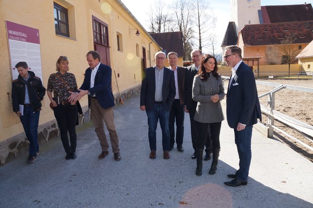Erster Antrittsbesuch von Sonja Klima im Lipizzanergestüt Piber. | Foto: Almer
