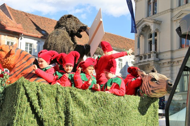 2. Platz, Wagen, VS Waltendorf, Till Eulenspiegel ist in Graz unterwegs!