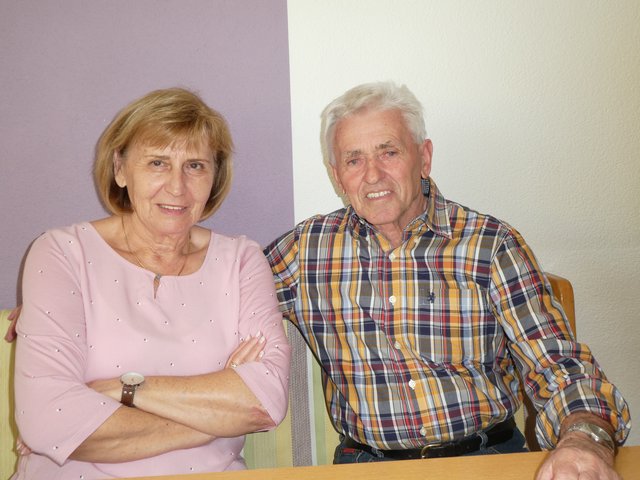 Elfriede und Ludwig Tangl gehen seit 50 Jahren gemeinsam durchs Leben.  | Foto: BH Reutte / Geisler