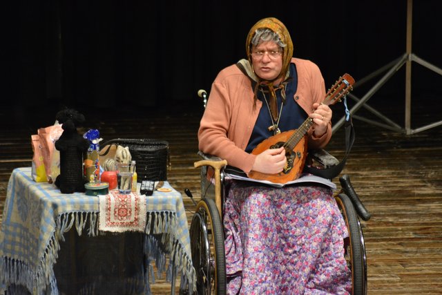 Die "Ermi-Oma" betont die Bedeutung von Empathie.