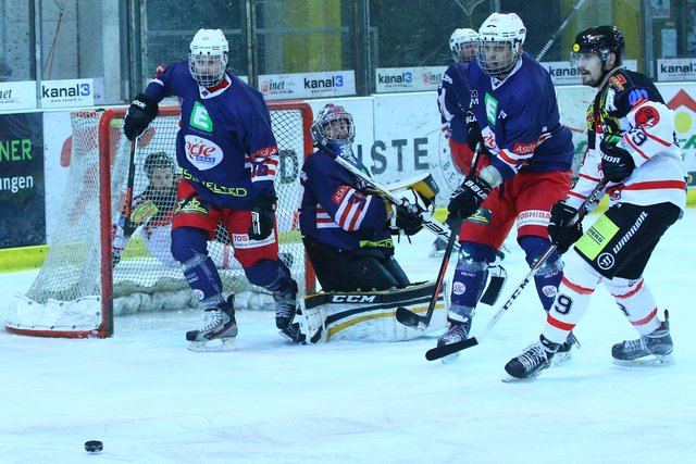 Viel Verkehr herrschte sowohl vor dem ATSE- als auch vor dem Zeltweg-Tor. Am Ende siegten die Grazer knapp, heute geht die Serie weiter. | Foto: ATSE