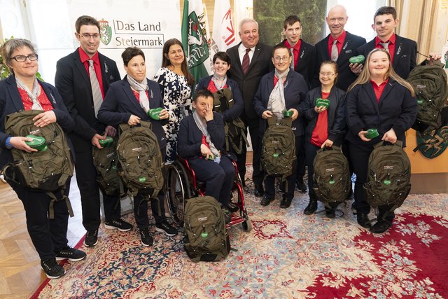 Die Special Olympics-Athleten zu Gast in der Burg. | Foto: steiermark.at/Streibl
