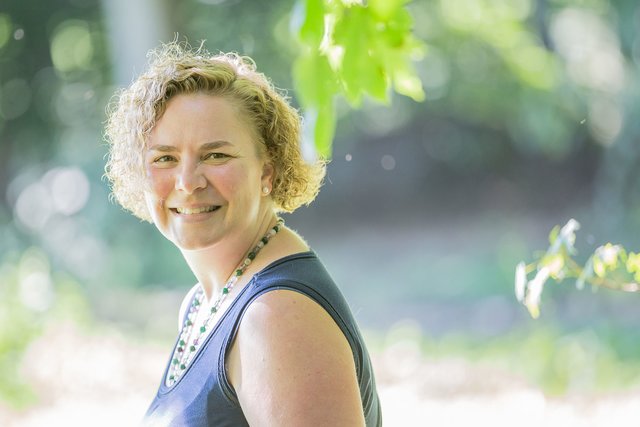 Daniela Moser ist Heilpflanzen-Expertin aus St. Radegund.  | Foto: Heilpflanze.at