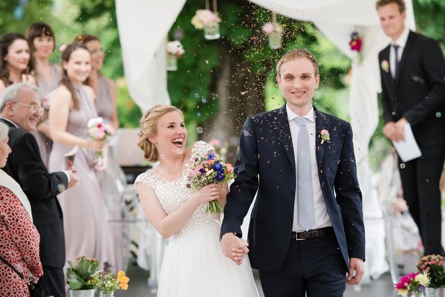 Im Vorjahr heirateten Charlotte Genschel und Reinmar Nindler in der Orangerie. Über die Agenturkosten in Höhe von 460 Euro waren die beiden nicht glücklich. | Foto: Ulf Thausing