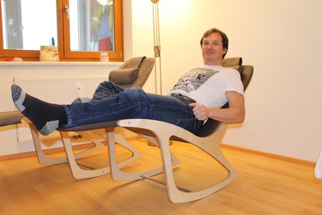 Sitzen, liegen, wiegen: „Ois in oan“ - Steyr & Steyr Land