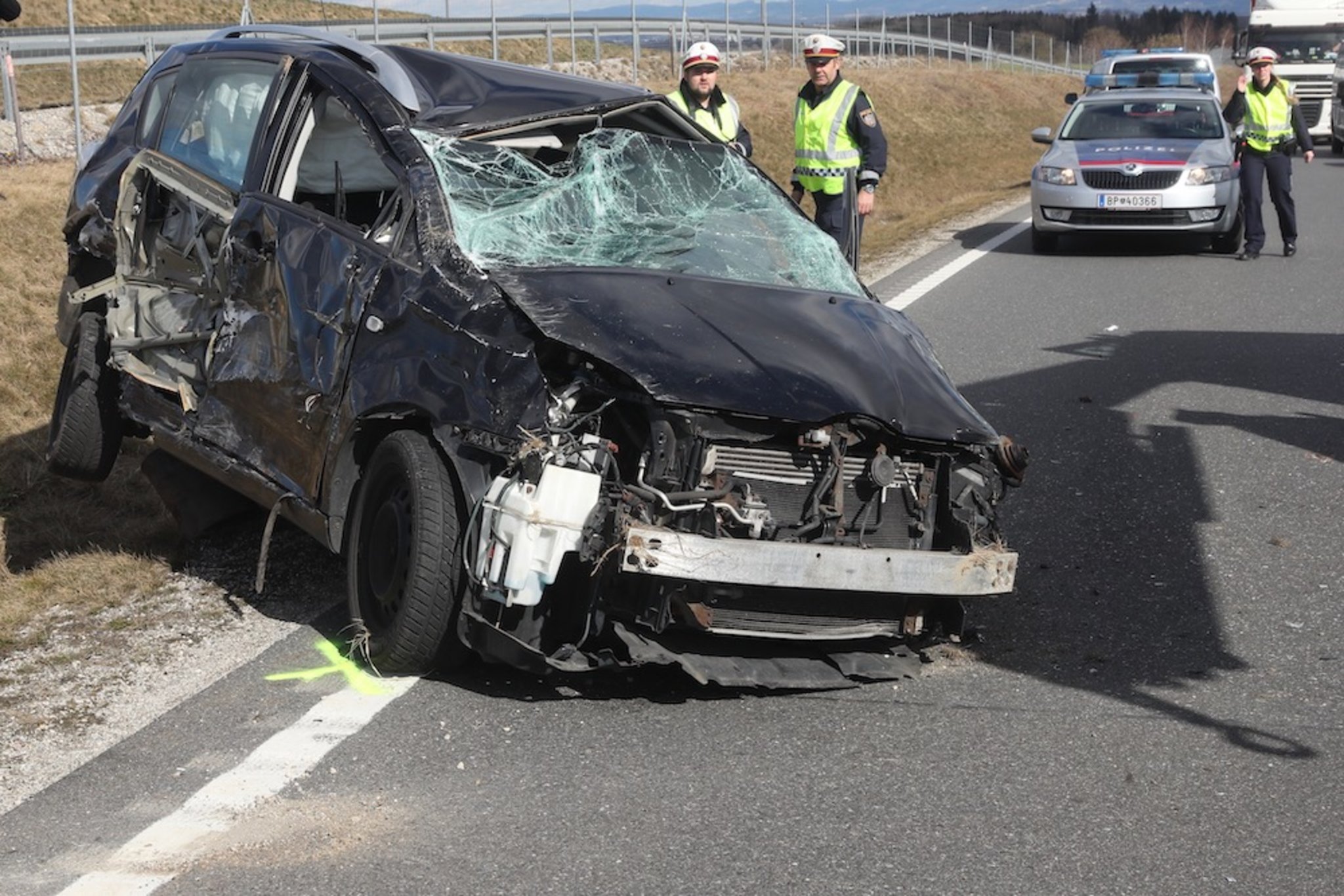 Schwerer Verkehrsunfall auf der B 309 - Steyr & Steyr Land