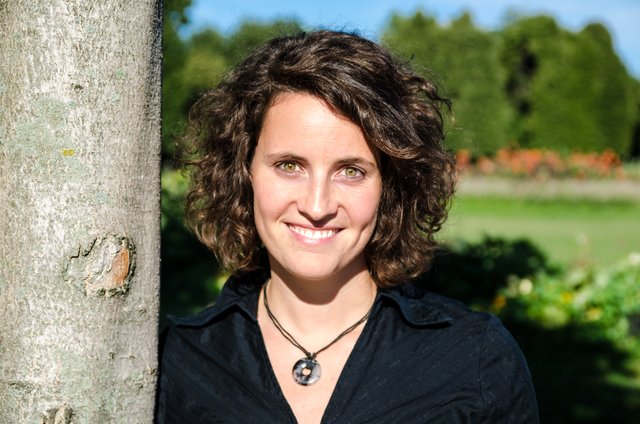 Sigrid Grünberger in der Natur. | Foto: Werner Brunnbauer