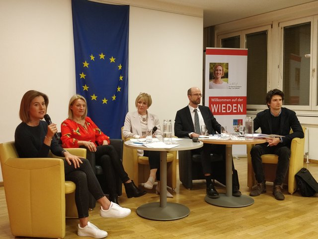 Claudia Gamon erneuert ihre Idee von den "Vereinigten Staaten von Europa"