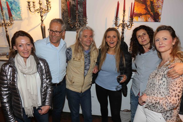 Waren begeistert von Angelika Niedetzky: Maria Kraml, Gerhard Zadrobilek, Franz Weisgram, Dana Weinmann und Bettina Stelzhammer mit Angelika Niedetzky.