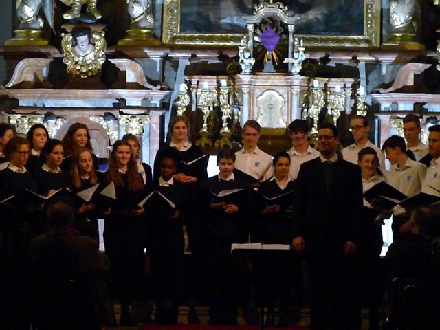 Chorus Juventus unter der Leitung von Michael Grohotolsky