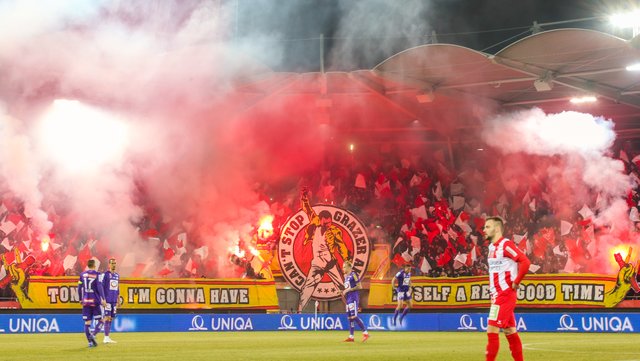 Grandiose Stimmung: Die Fans des Gak müssen ihre Choreografie künftig am anderen Ende des Stadions abhalten. | Foto: GEPA