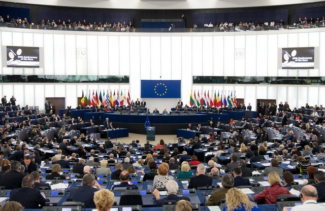 Unter den 751 Abgeordneten im Europäischen Parlament sind 18 Österreicher. | Foto: EU/EC/Etienne Ansotte
