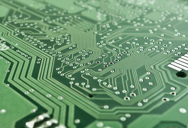 Eine Digitalsteuer auf EU-Ebene ist gescheitert. VP-Thaler hofft nun, auf nationaler Ebene eine Digitalsteuer umsetzen zu können.