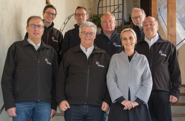 Jahresprogramm 2019 für das Schlossmuseum Landeck fixiert: Obmann Christian Rudig (4. v.l) mit dem Vorstandsteam. | Foto: (c) Sabine Wachter