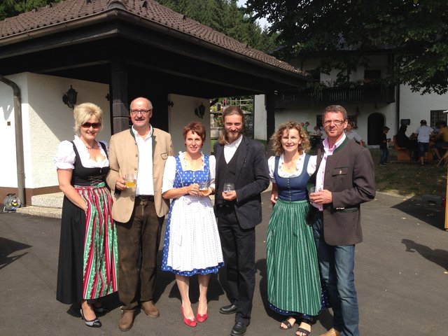 Iris Galsterer, Bgm. Klaus Glanznig, Burgi Eder, Pfr. Mag. Norman Tendis, Dagmar Reiner und Klaus Peter Eder | Foto: KK/privat