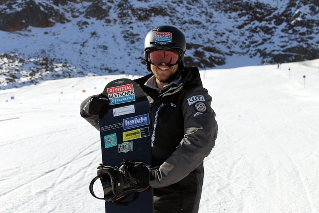 Für den 31-jährigen ÖSV-Parasnowboarder Rene Eckhart geht Ende März ein großer Traum in Erfüllung. | Foto: © Kaunertaler Gletscher