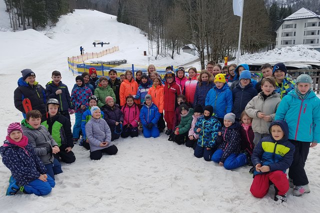 Foto: Schülerinnen und Schüler der VS Gföhl und Lichtenau in Lackenhof