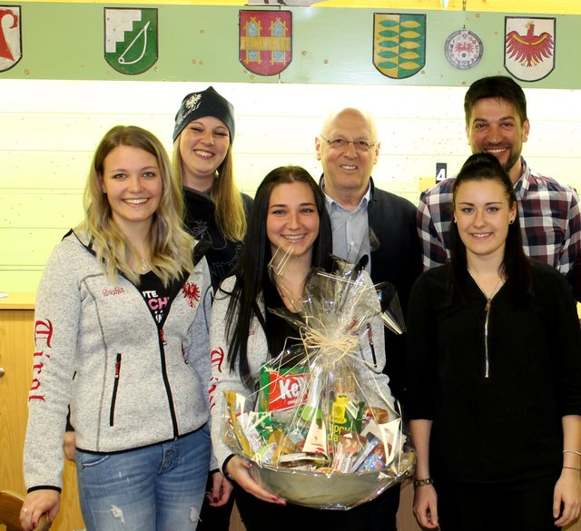 Zweiter Platz für Katharina Nagl, Laura Belschak und Sophia Höllwarth aus Grinzens. | Foto: Saurer