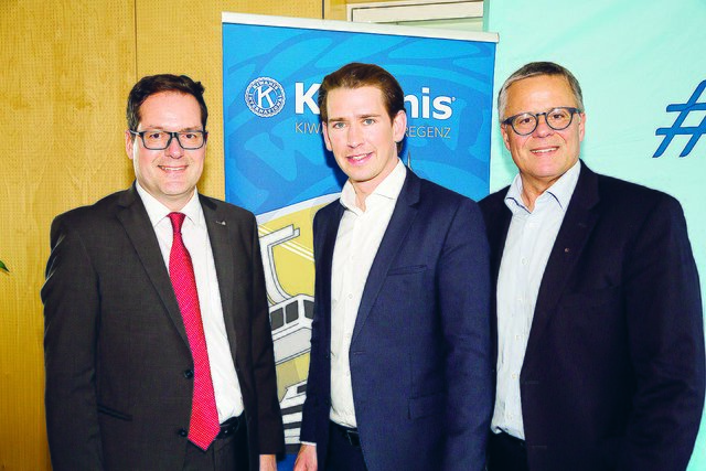 Kiwanis-Präsident Martin Jäger (Sparkasse Bregenz), Kanzler Sebastian Kurz und VP-Klubchef (und Kiwani) Roland Frühstück | Foto: Dietmar Mathis