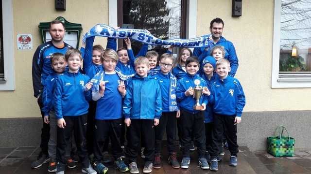 U9 mit Trainer Christoph Zinner und Daniel Murhammer