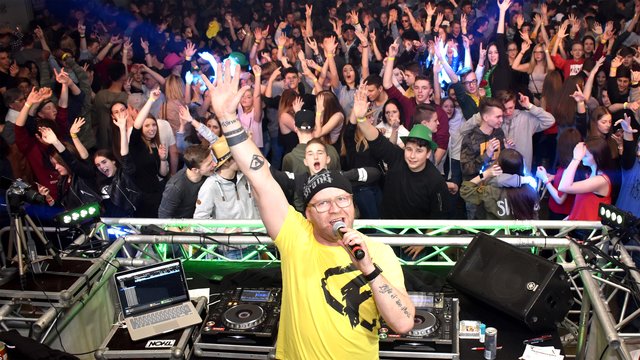 WM-Sounds alla Italia: DJ Ivan Fillini legt am Samstag, dem 30. März, in der Oberwarter Inform-Halle auf.
