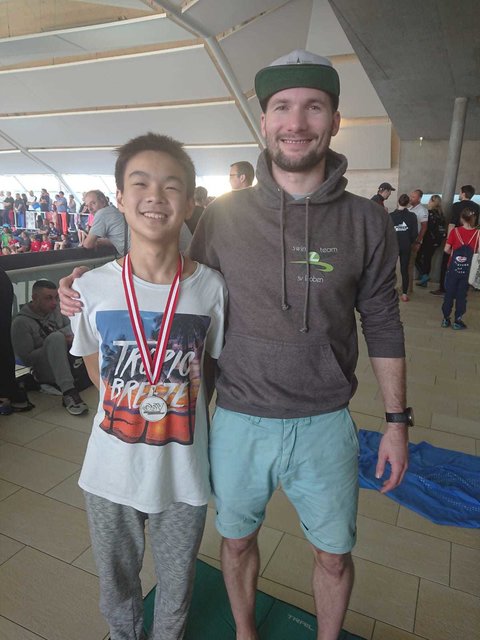 Trainer Wohlmutter mit dem "silbernen" Alex Lin.