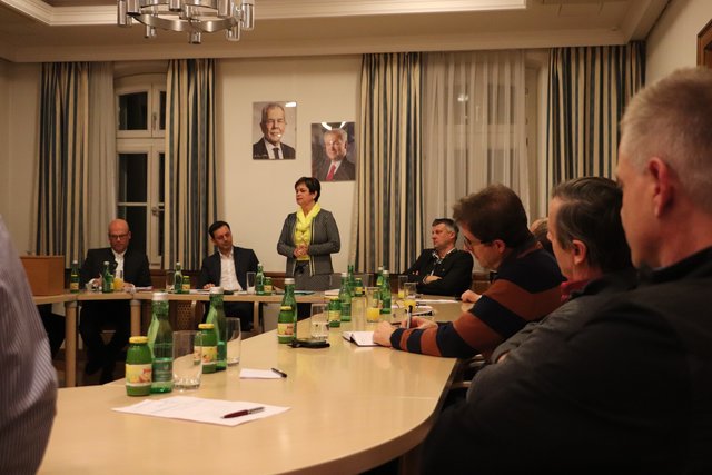 Bgm. Waltraud Walch will mit viel Engagement, Elan und Motivation, aber auch mit langjähriger Erfahrung in Politik und Vereinswesen  das Bürgermeisteramt ausüben.  | Foto: Edith Ertl