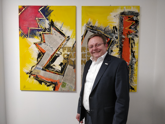 Geschäftsführer Dr. Rudolf Wagner erzählte der bz über die Arbeitsweise von pro mente. | Foto: Patrick Krammer