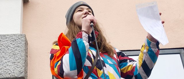 Die 18-jährige Ida Berschl setzt sich bei "Fridays for Future" für den Klimaschutz ein. | Foto: BRS, Gschwandtner