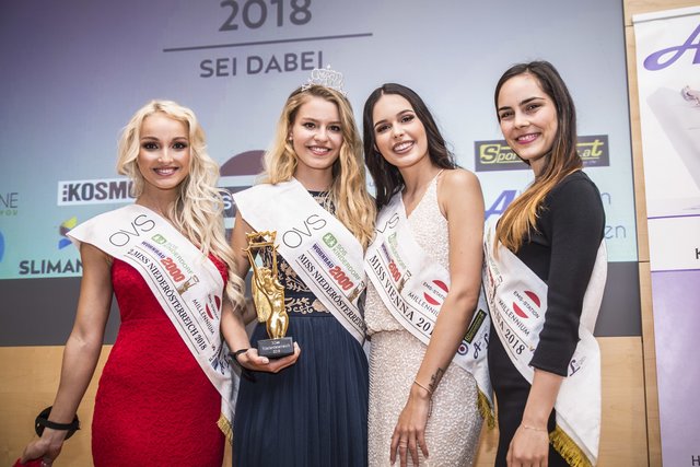 Fotos der letzten Wahl der amtierenden Miss NÖ Katharina Katzmann (zweite von links).