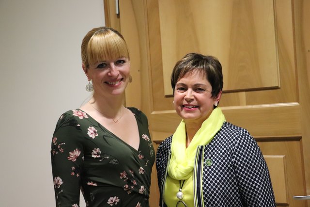 Frauen-Power: Bezirkshauptfrau Angelika Unger und Bgm. Waltraud Walch | Foto: Edith Ertl